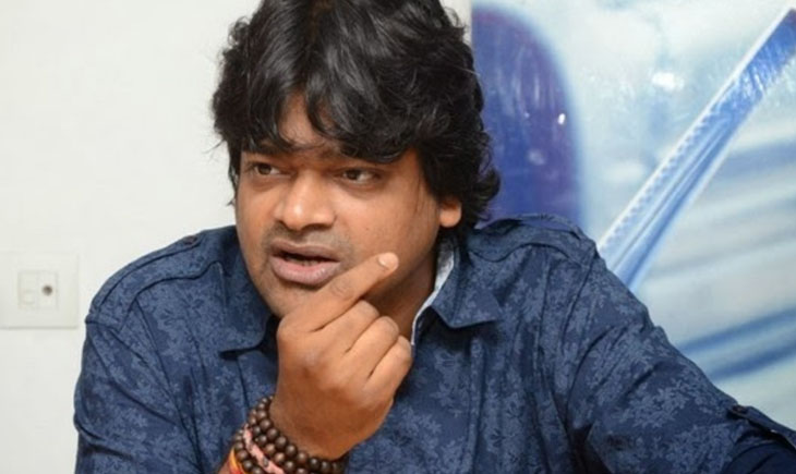 Harish Shankar Tweet Fight