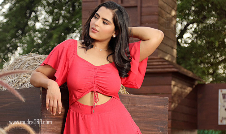 Kavya Kalyanram