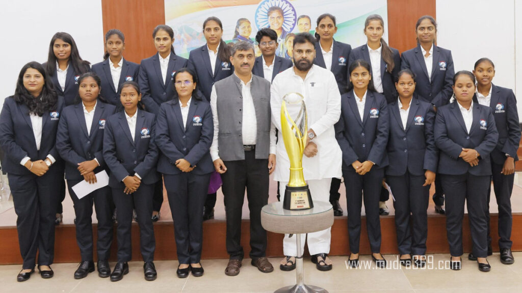 Pawan Kalyan Blind Women Cricketers